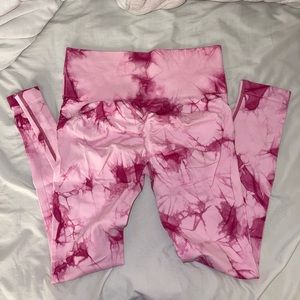 Marble workout leggings